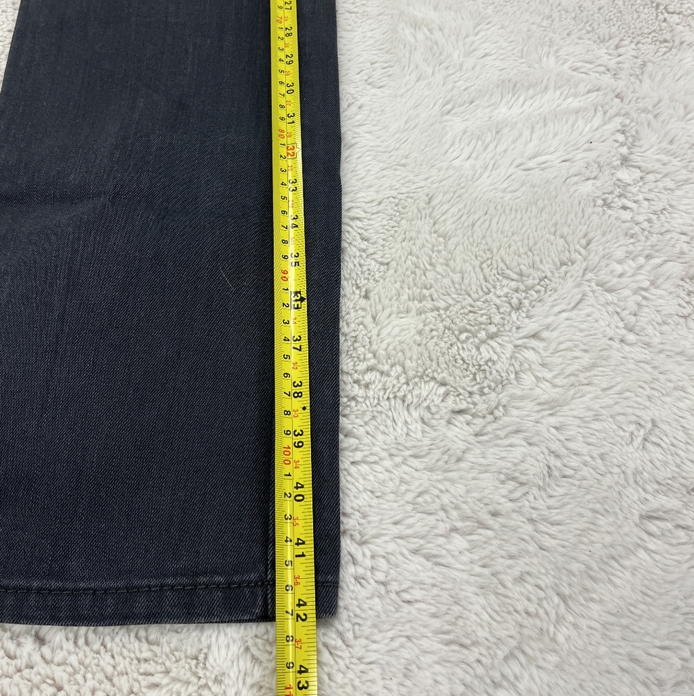 Levi's | 513 • Slim Fit • Straight Leg | Size 36x32 - Picture 11 of 16